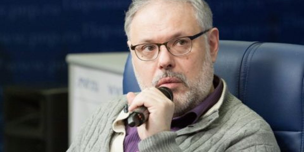 Хазин: конфликт на Ближнем Востоке «похоронит» интерес к Украине