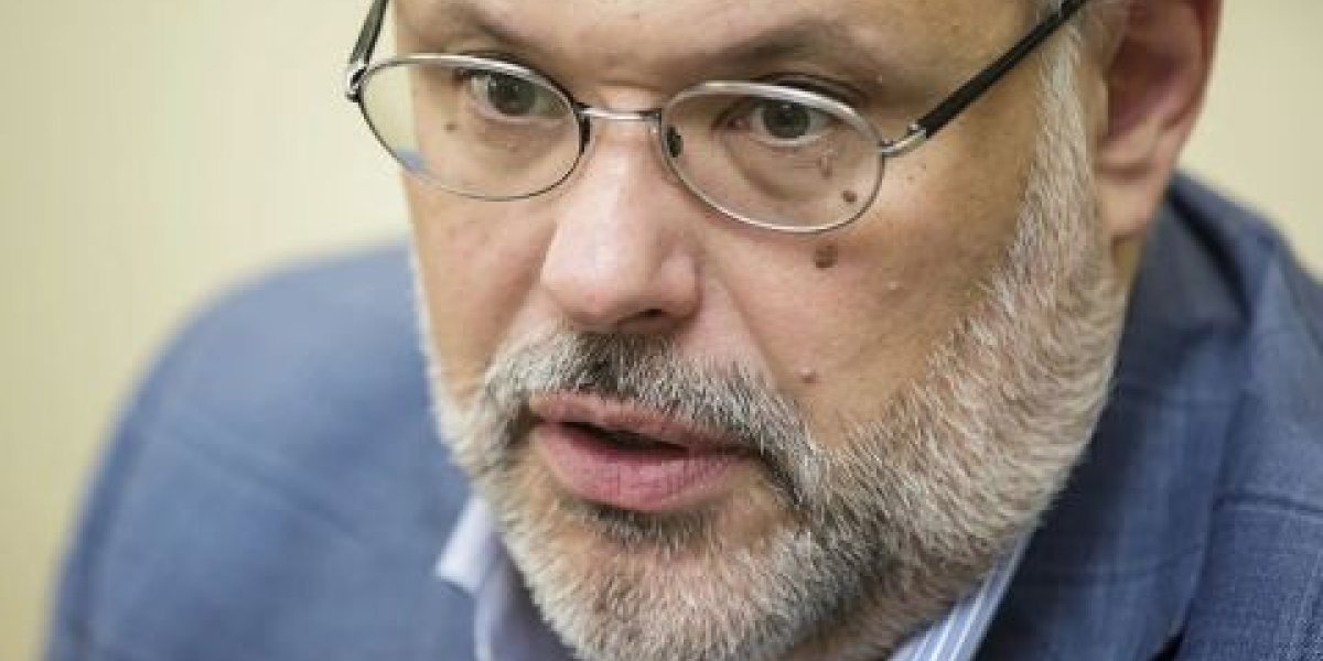 Хазин: Трамп тайно готовится к финансовому обвалу после встречи с Пауэллом