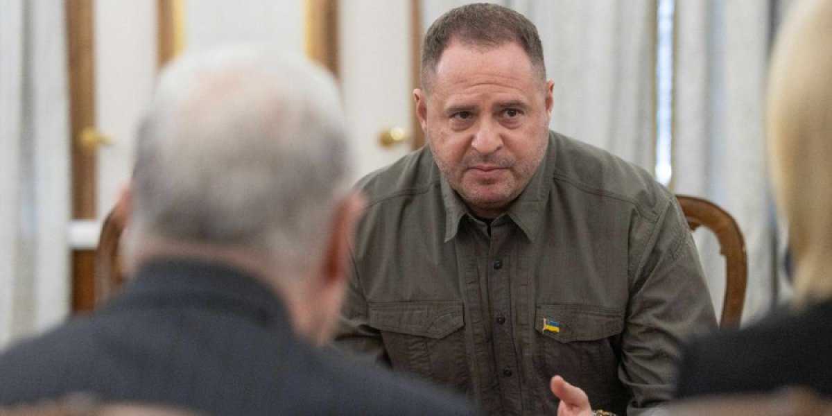 Первый кандидат на «снос». Запад взялся за начальника Зеленского. Засветился на плёнках