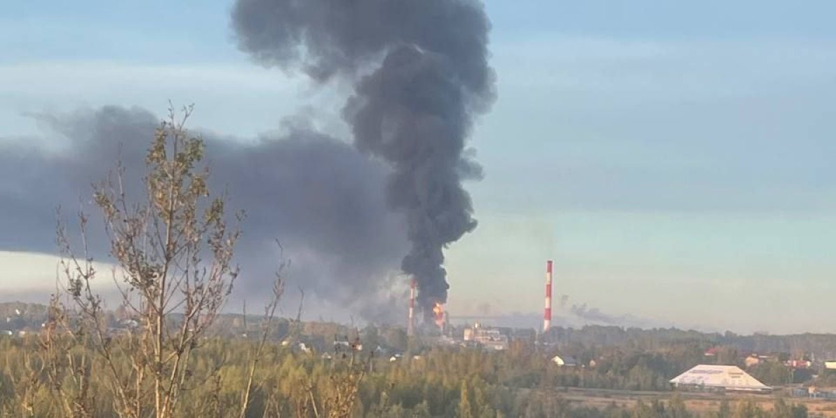 «Беспилотная опасность» в Ярославле: как атаки БПЛА на НПЗ изменили жизнь города «Беспилотная опасность» в Ярославле: как атаки БПЛА на НПЗ изменили жизнь города