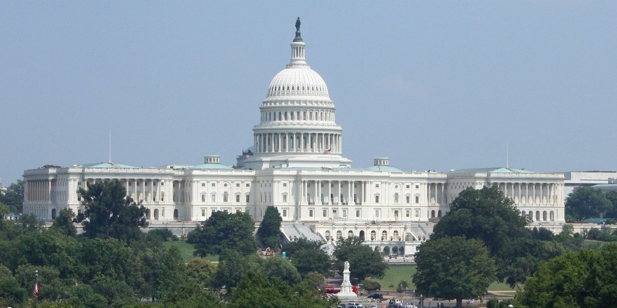 «Скандальное событие в США»: визит российского посла в Капитолий привел Польшу в бешенство «Скандальное событие в США»: визит российского посла в Капитолий привел Польшу в бешенство