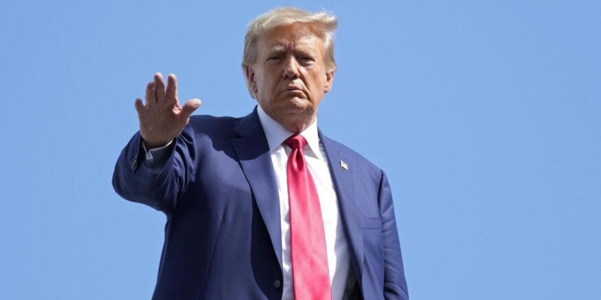 «Украина вернёт $350 млрд плюс нефть и газ»: Трамп «Украина вернёт $350 млрд плюс нефть и газ»: Трамп