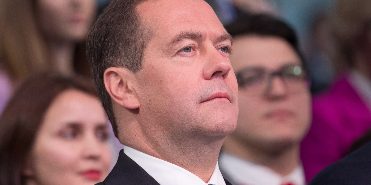 «Обрушился с тирадой»: реакция Медведева на захват Мадуро возмутила Европу «Обрушился с тирадой»: реакция Медведева на захват Мадуро возмутила Европу