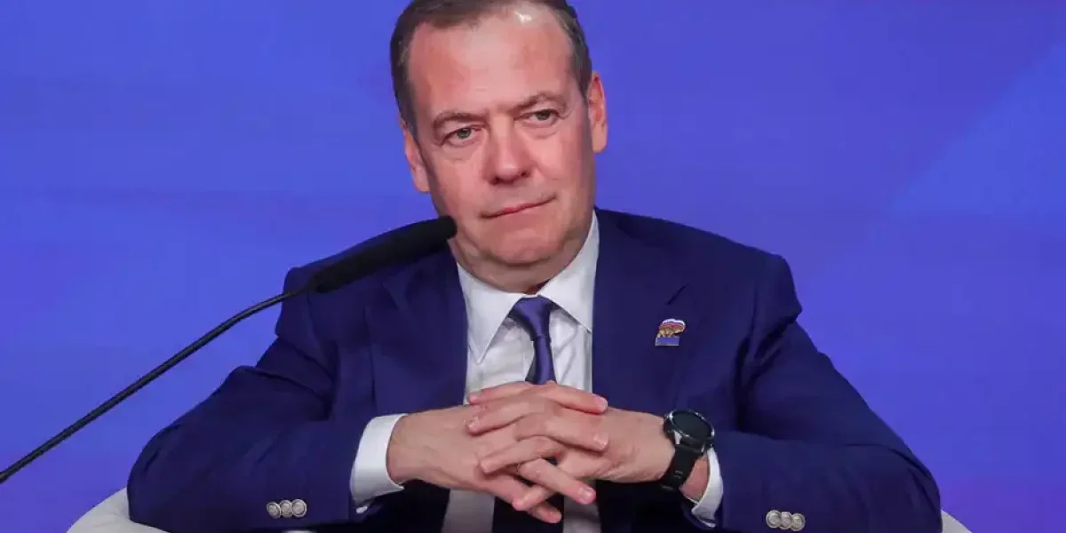 «Зачем так глубоко?»: Медведев преподал генсеку ООН урок права после слов о Донбассе и Крыме «Зачем так глубоко?»: Медведев преподал генсеку ООН урок права после слов о Донбассе и Крыме