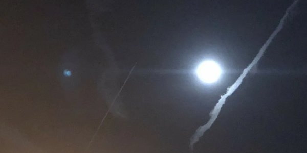 Кошмарное утро: пригород Тулы сотрясла серия мощных взрывов, ПВО отражает атаку Кошмарное утро: пригород Тулы сотрясла серия мощных взрывов, ПВО отражает атаку