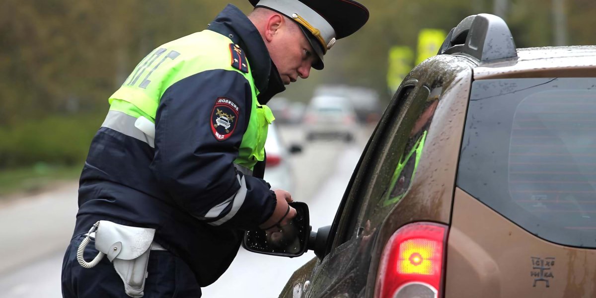 Водители, выдохните: штраф в 5 тысяч за перегоревшую лампочку отменяется Водители, выдохните: штраф в 5 тысяч за перегоревшую лампочку отменяется