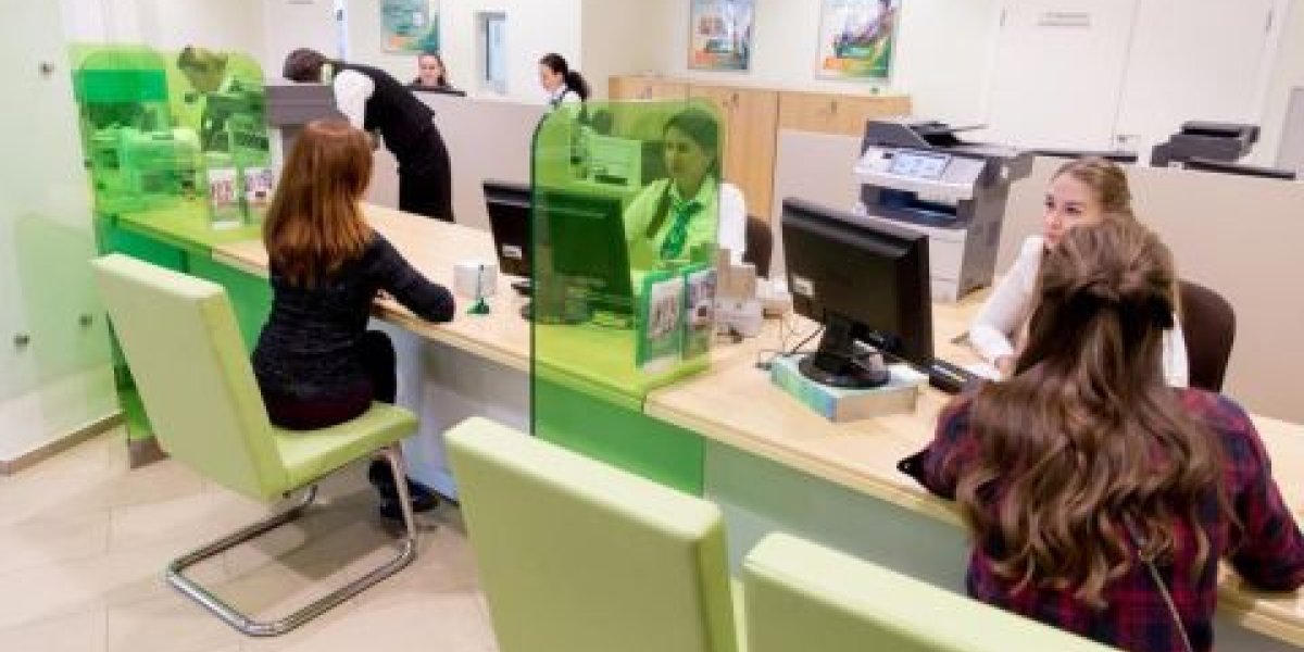 Граждане бьют тревогу: число жалоб на банки в России резко пошло вверх Граждане бьют тревогу: число жалоб на банки в России резко пошло вверх