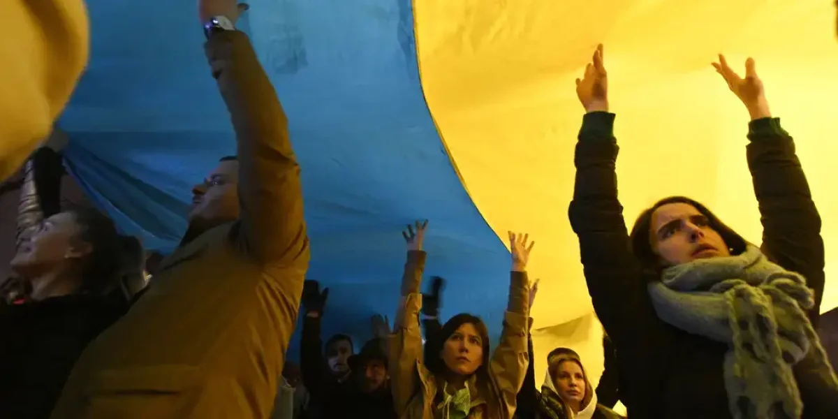 «Выкосит всех»: Над Украиной нависла новая смертельная угроза, пострашнее ВСУ «Выкосит всех»: Над Украиной нависла новая смертельная угроза, пострашнее ВСУ